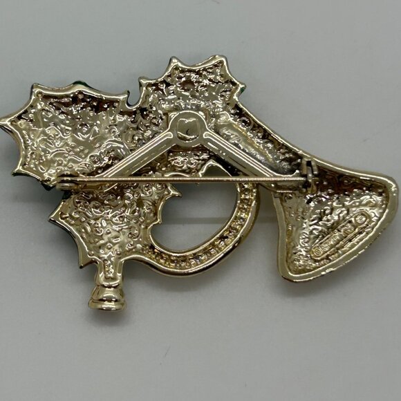 Vintage Gerry's Christmas Brooch Gold-Tone French Horn Pin Enamel Holly Berries - Picture 8 of 15